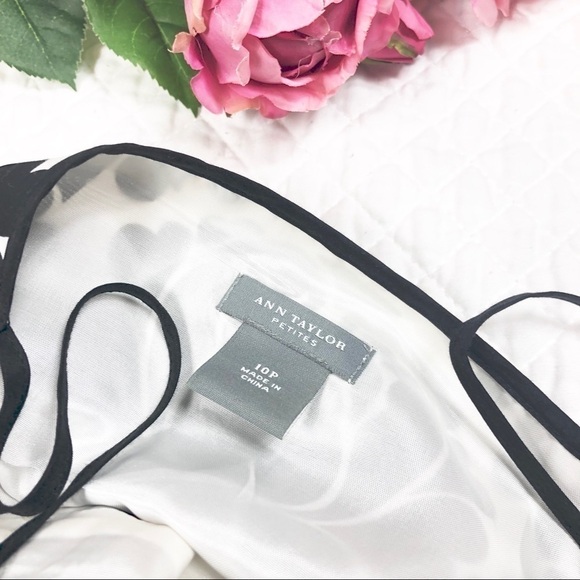 Ann Taylor petites Dress - Picture 4 of 5